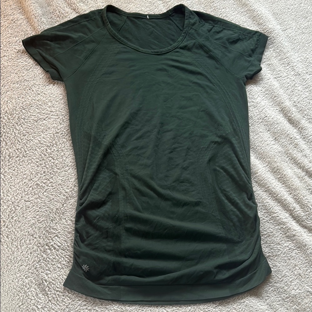 Athleta tee